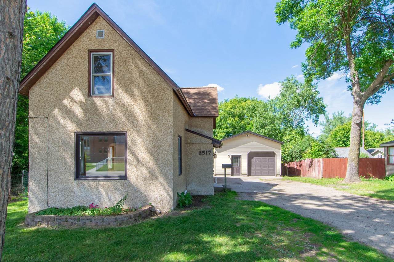 1517 Norwood Street - Photo 1
