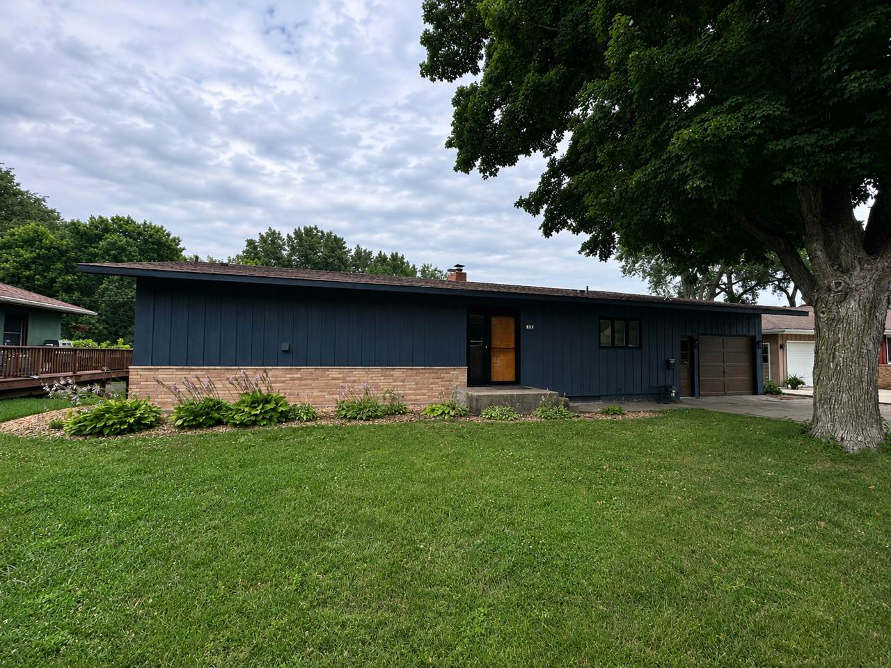 710 Lakeview Avenue - Photo 1