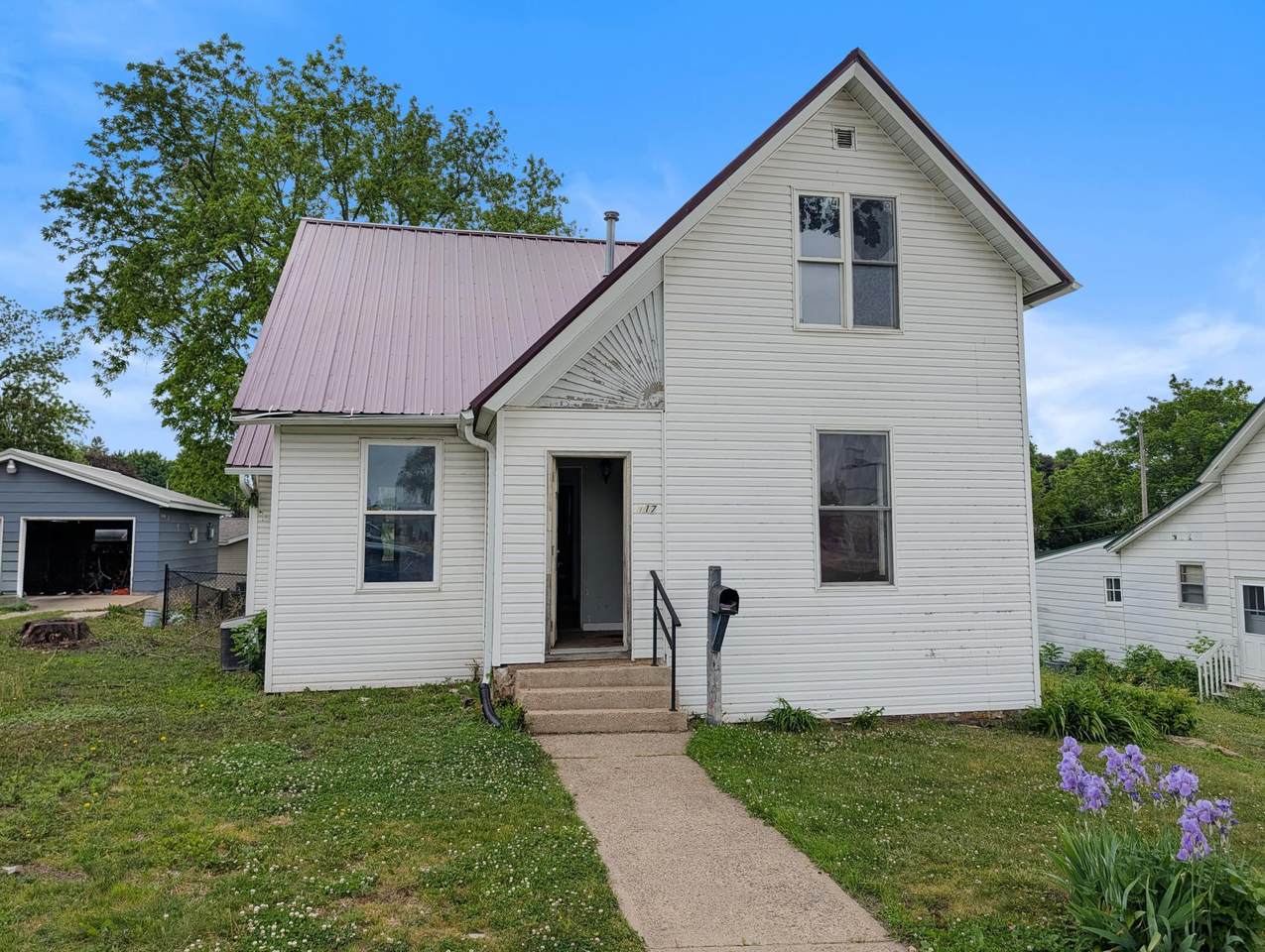 117 Grant Street - Photo 1