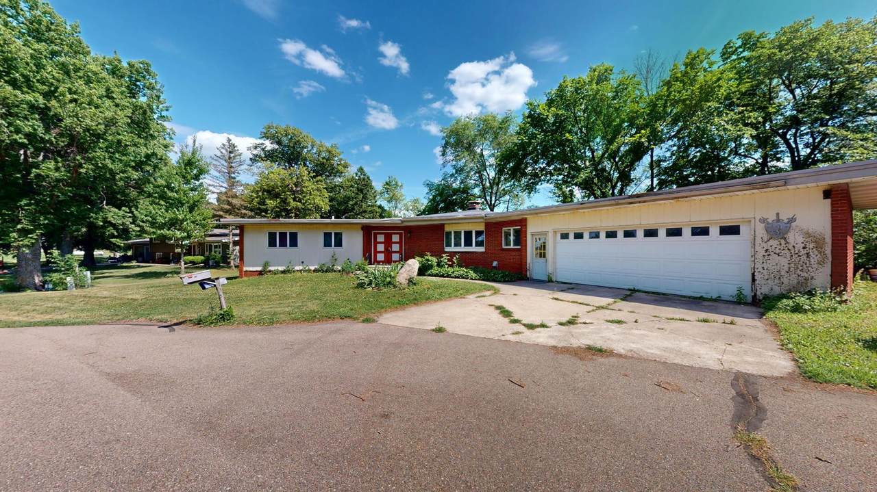 118 Arrowhead Road - Photo 1