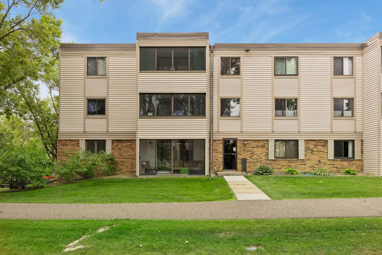 10540 43rd Avenue - Photo 1