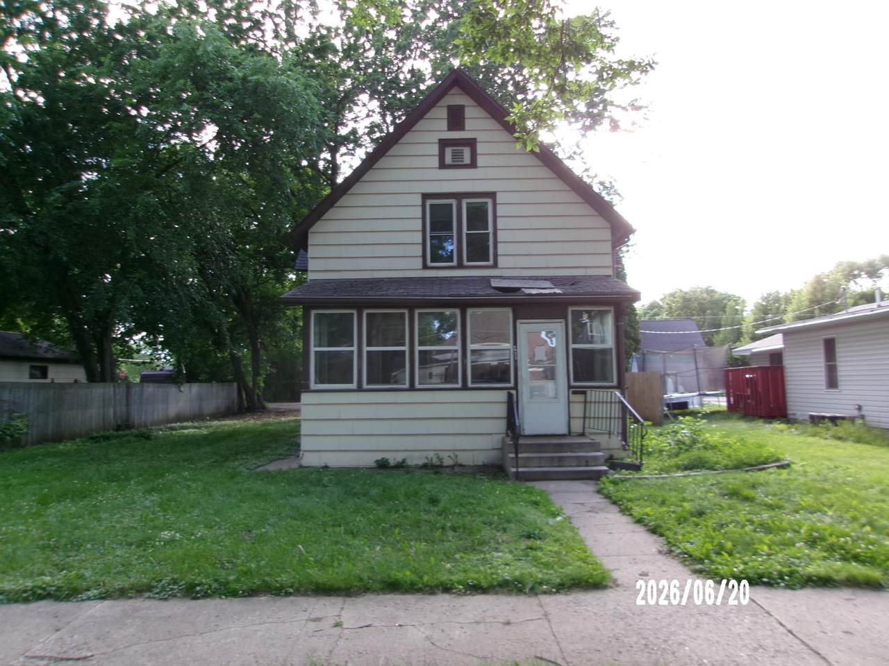 411 5th Street - Photo 1