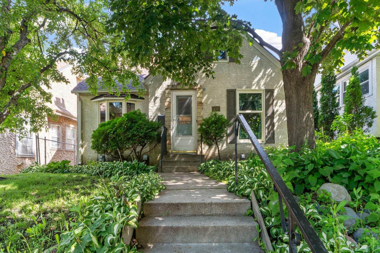 2081 Jefferson Avenue - Photo 1