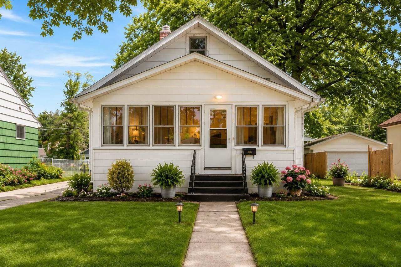 1513 11th Street - Photo 1