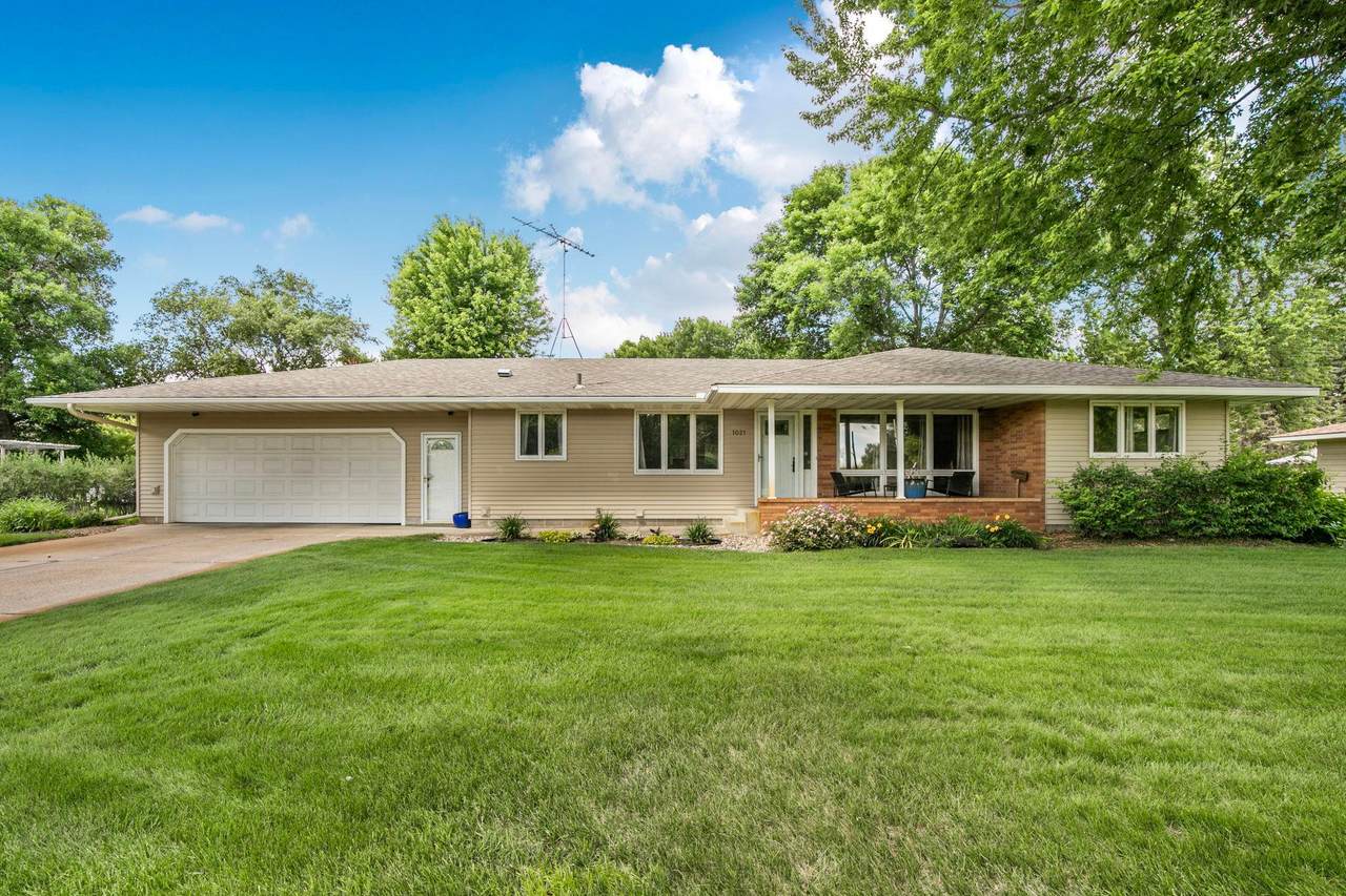 1021 Bromo Avenue - Photo 1