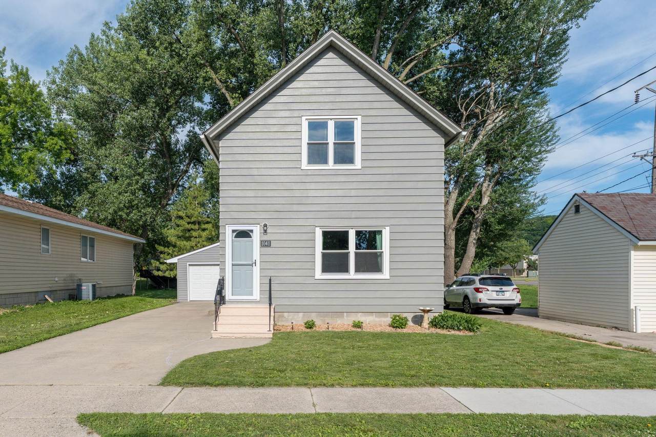 1041 Quincy Street - Photo 1