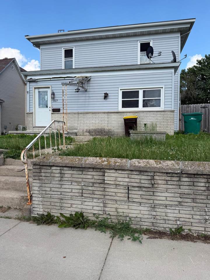 317 2nd Avenue - Photo 1
