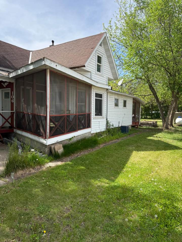 106 5th Street - Photo 1