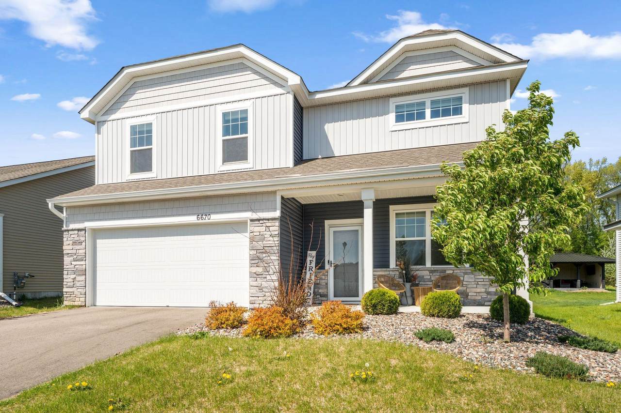 6670 Pine Arbor Boulevard - Photo 1