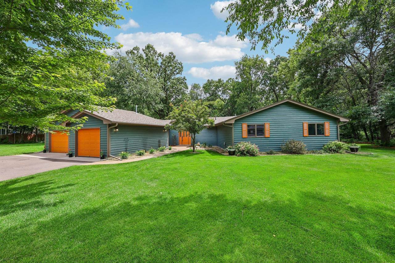 38295 Golf Avenue - Photo 1