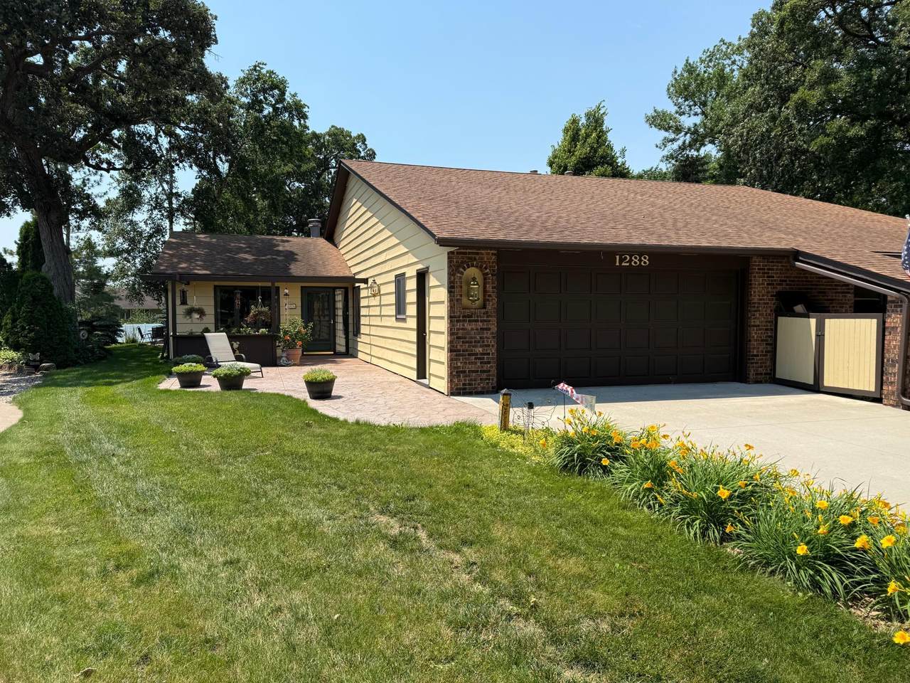 1288 Rolling Oaks Lane - Photo 1