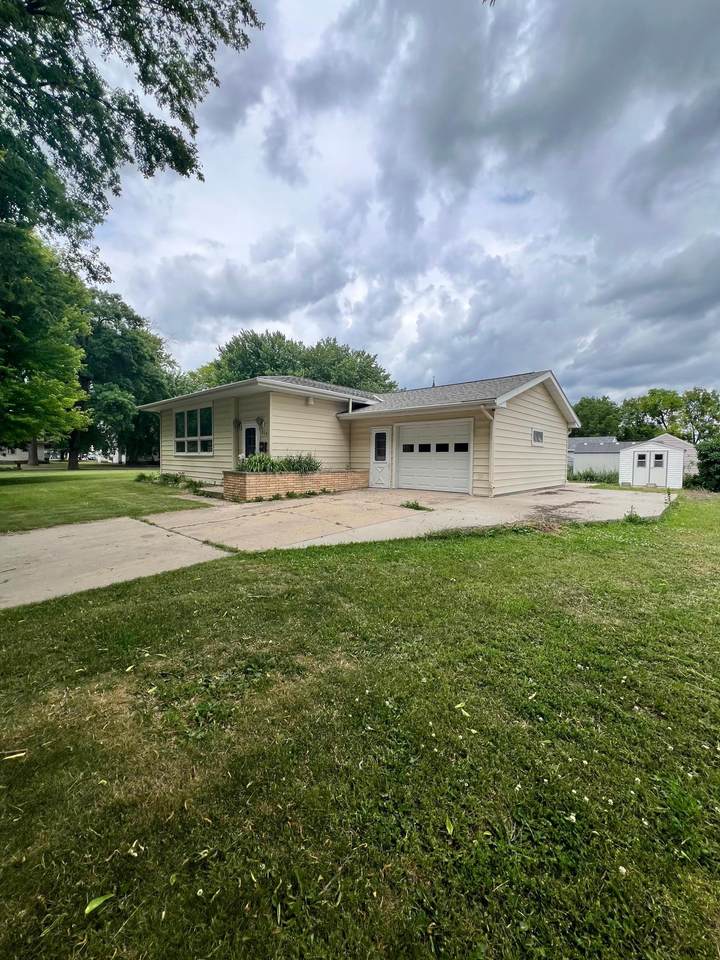 316 2nd Street - Photo 1