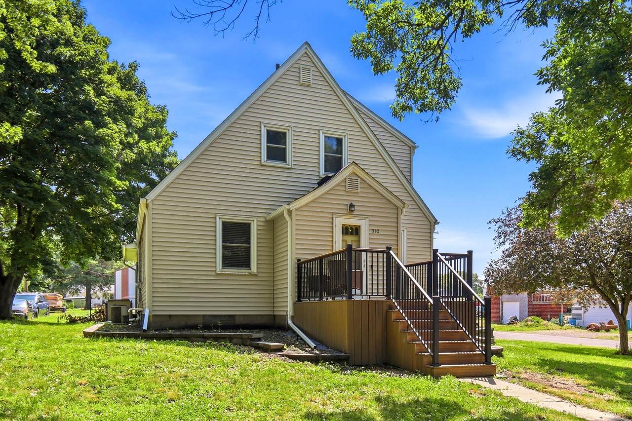 310 Stanley Street - Photo 1