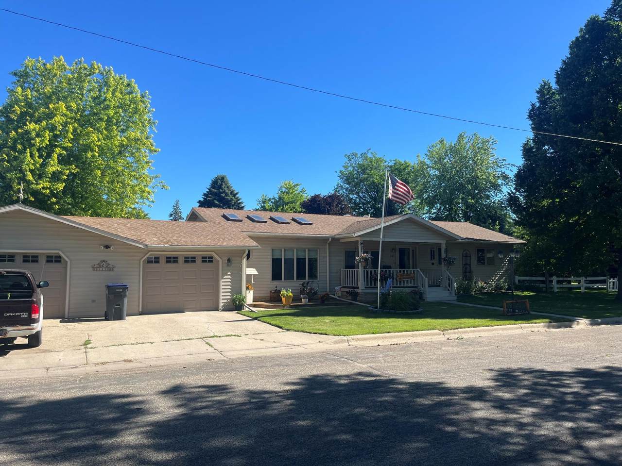 301 5th Street - Photo 1