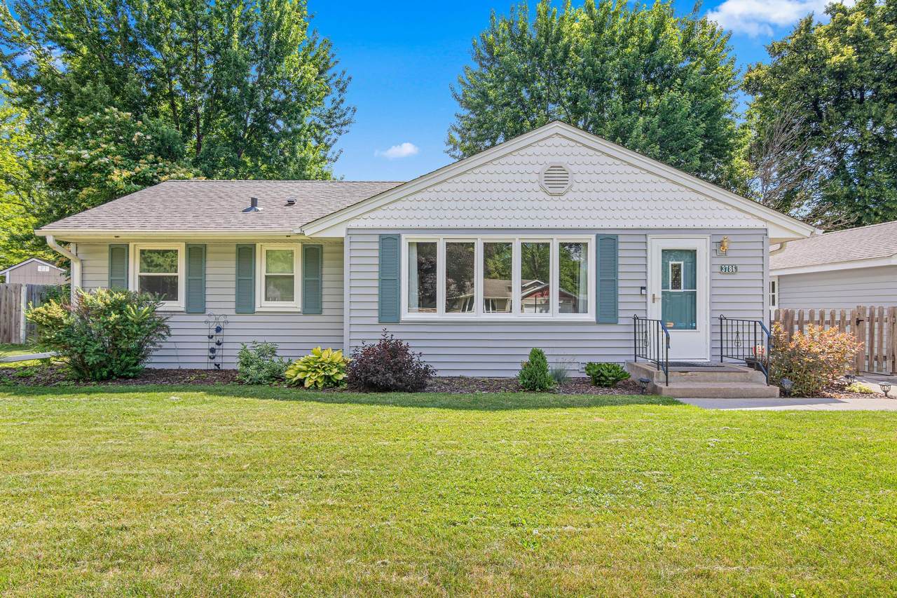 3786 Howard Avenue - Photo 1