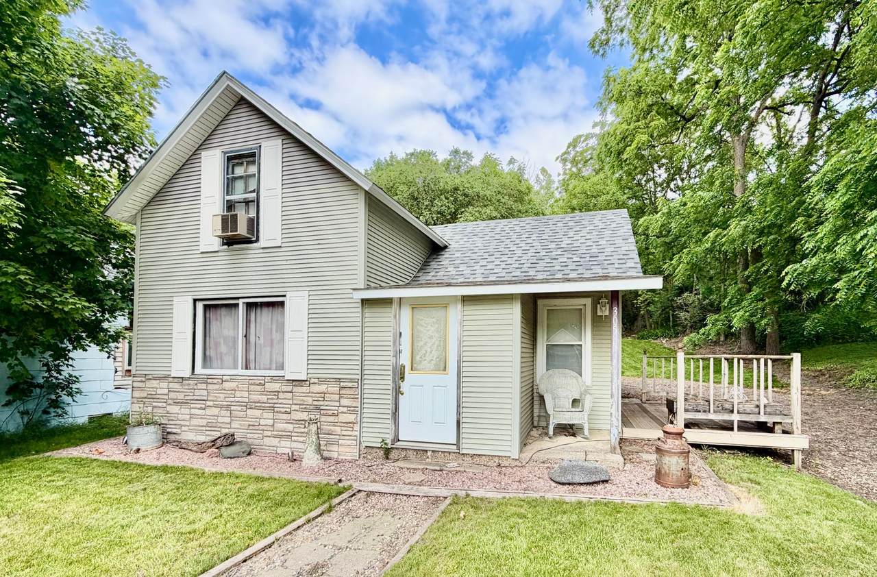 305 Garfield Street - Photo 1