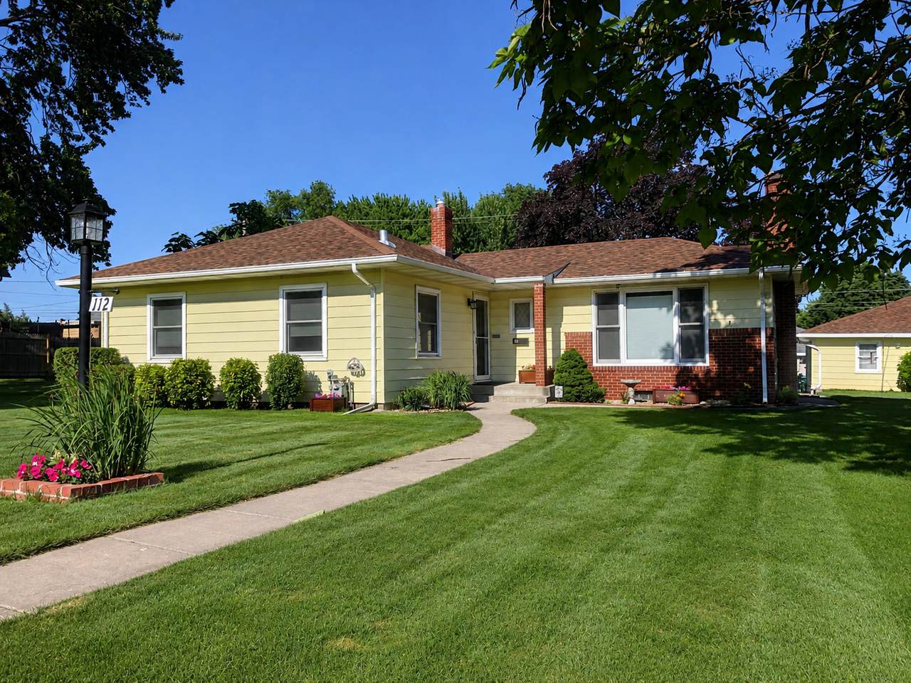 112 13th Avenue - Photo 1