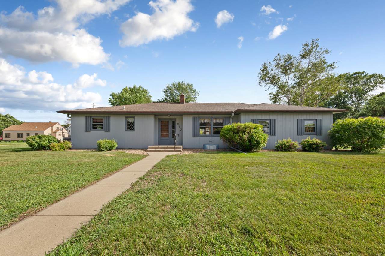 517 Court Avenue - Photo 1