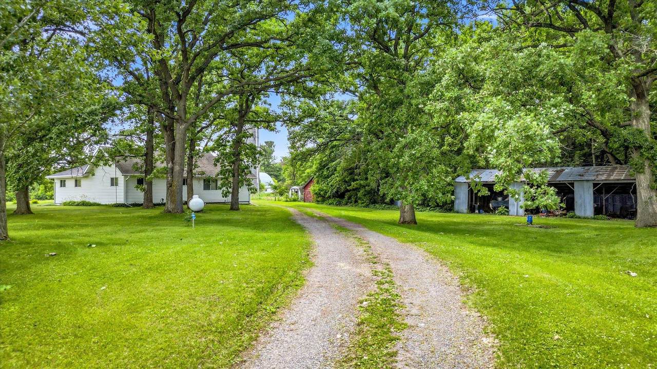 7901 125th Avenue - Photo 1