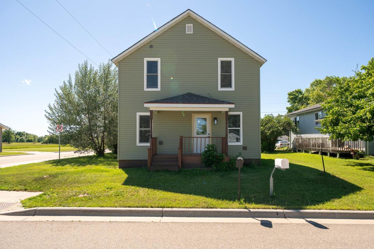541 5th Street - Photo 1