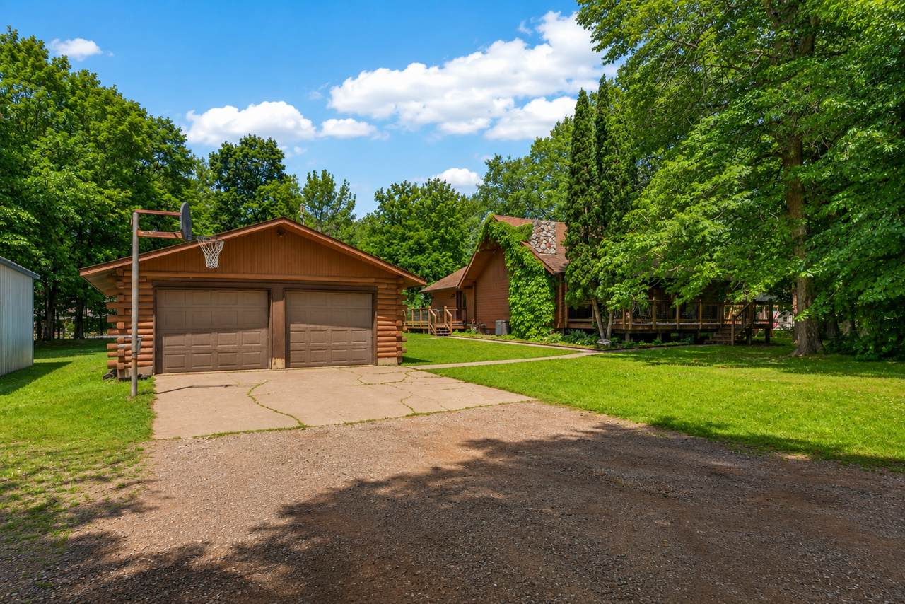 11897 Elm Circle - Photo 1