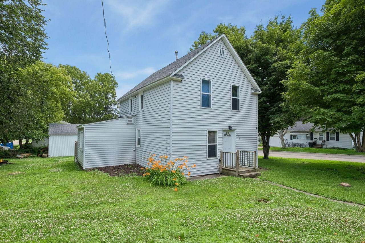 415 Francis Street - Photo 1