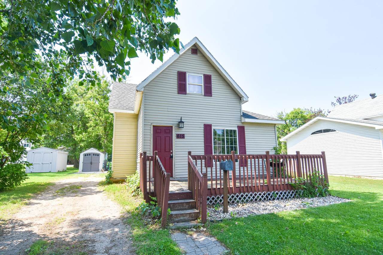 615 Markley Avenue - Photo 1