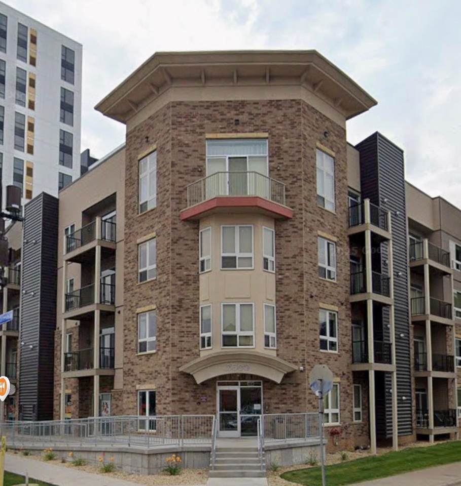 2600 University Avenue - Photo 1