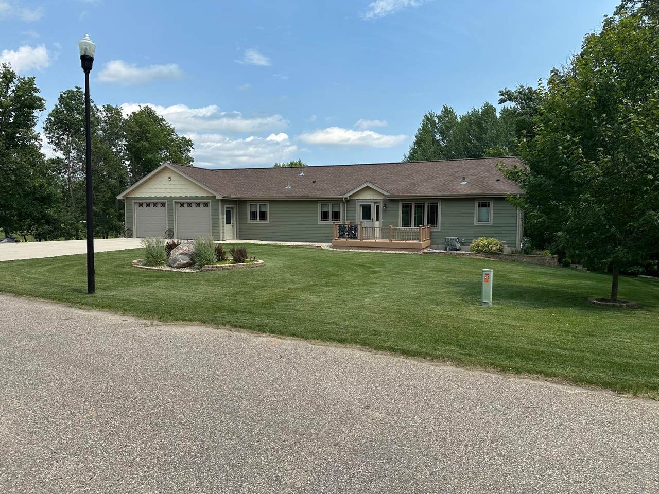 317 Oak Hills Drive - Photo 1