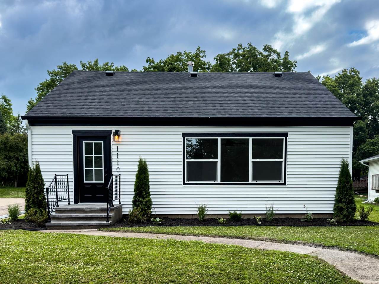1110 Washington Avenue - Photo 1