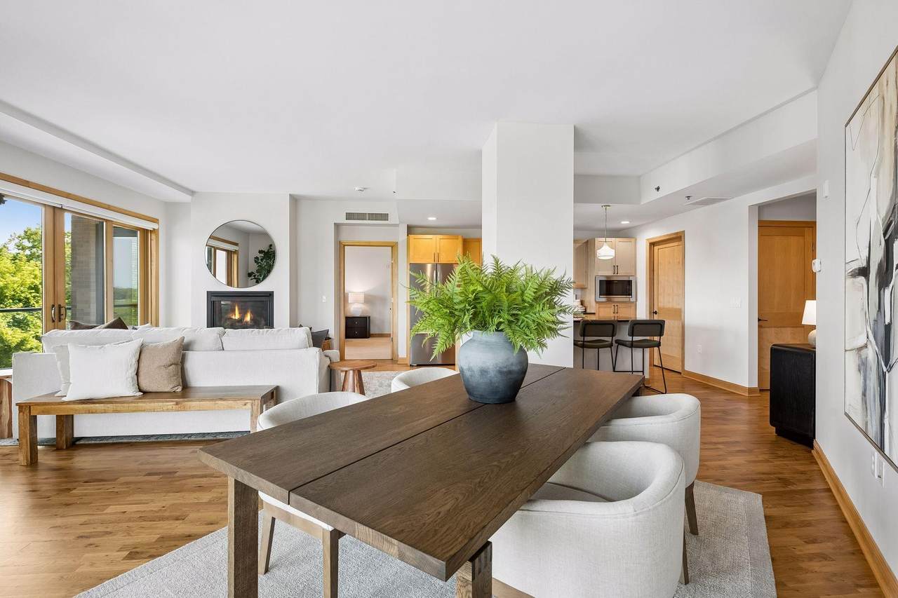 4201 Sunset Drive - Photo 1