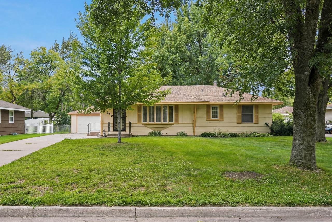 11212 Arrowhead Street - Photo 1