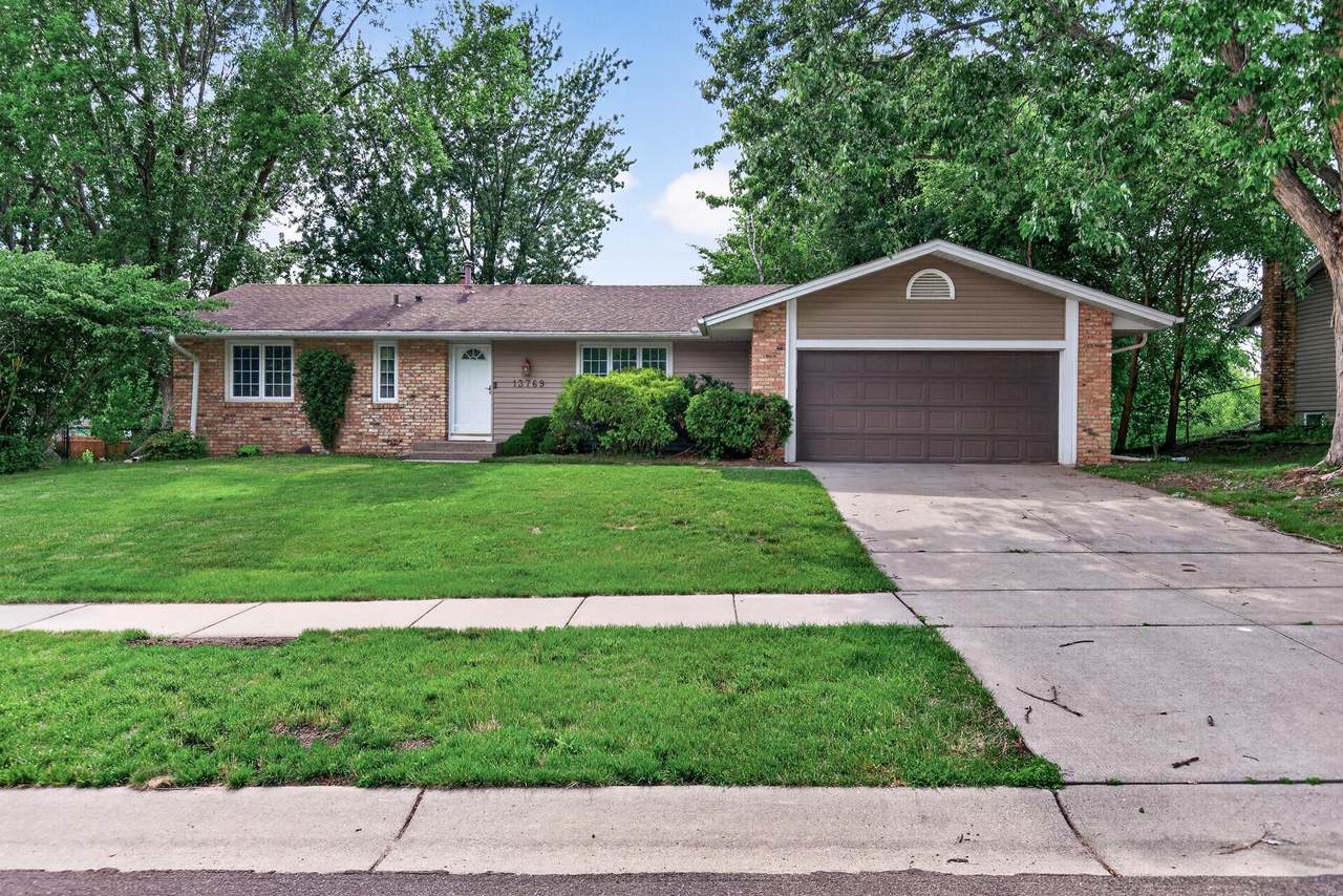 13769 Fairlawn Avenue - Photo 1