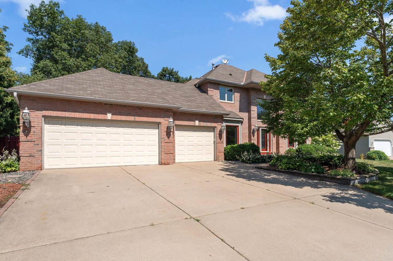 339 Oak Ridge Drive - Photo 1