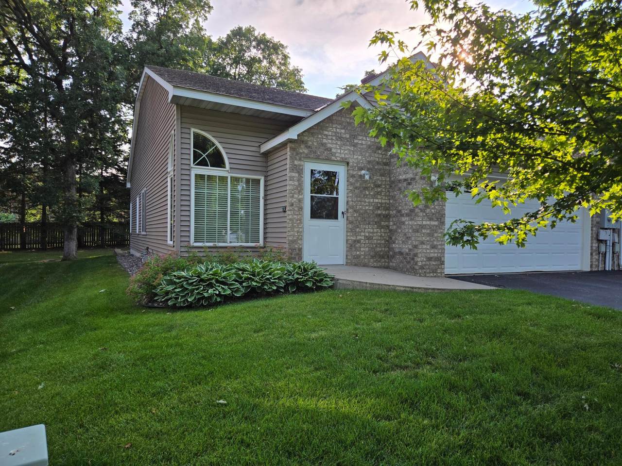 19136 Concord Court - Photo 1