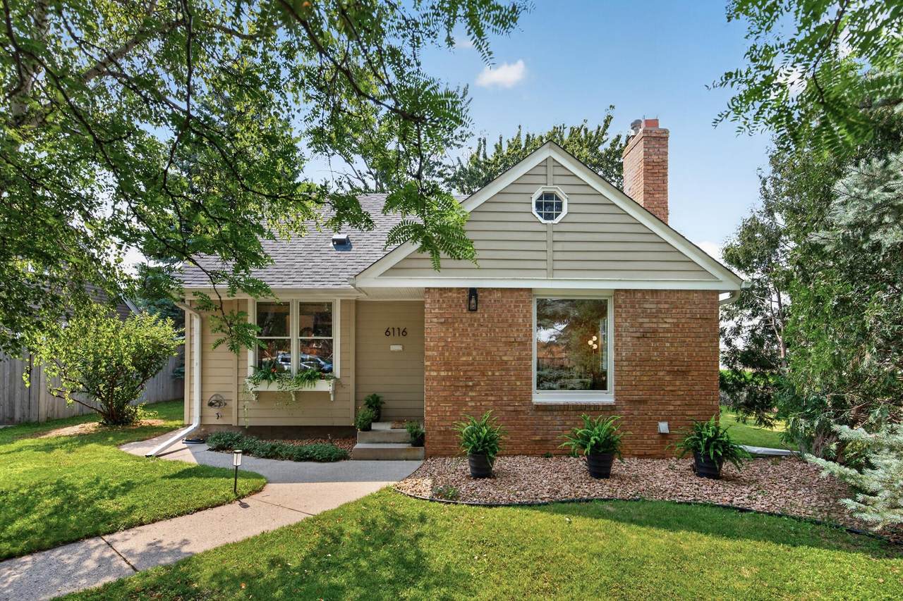 6116 Queen Avenue - Photo 1