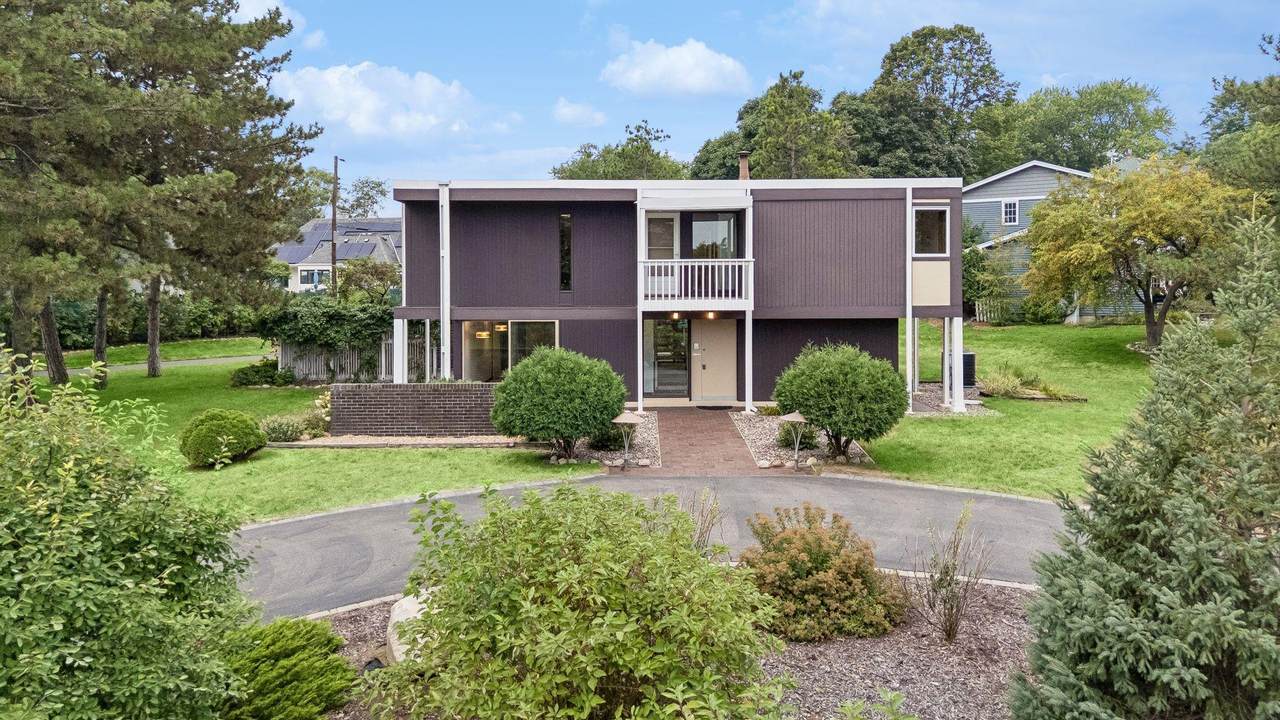 1676 Virginia Avenue - Photo 1