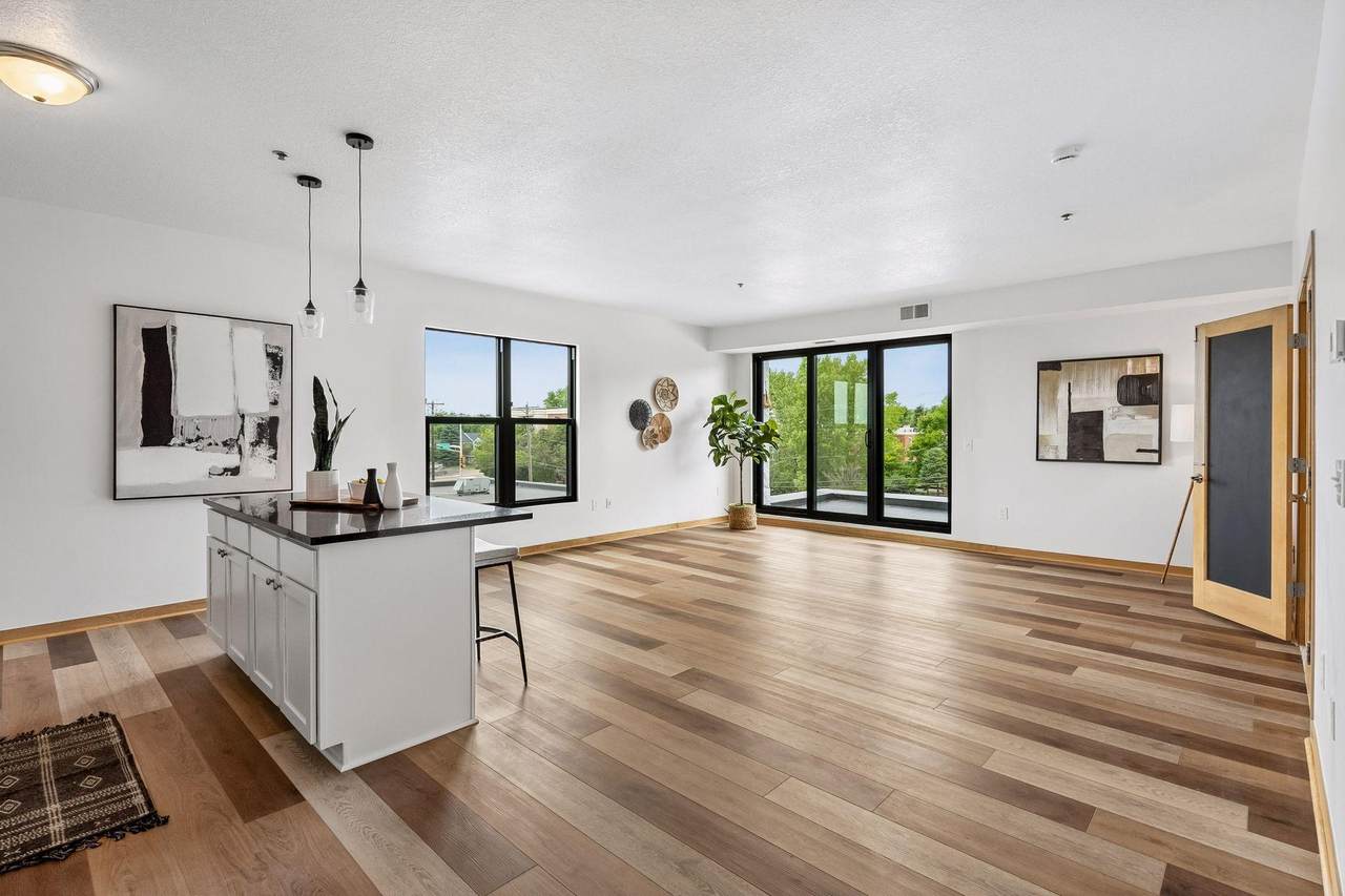 1502 5th Street - Photo 1