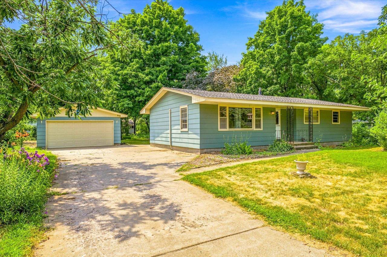 332 Wilson Street - Photo 1