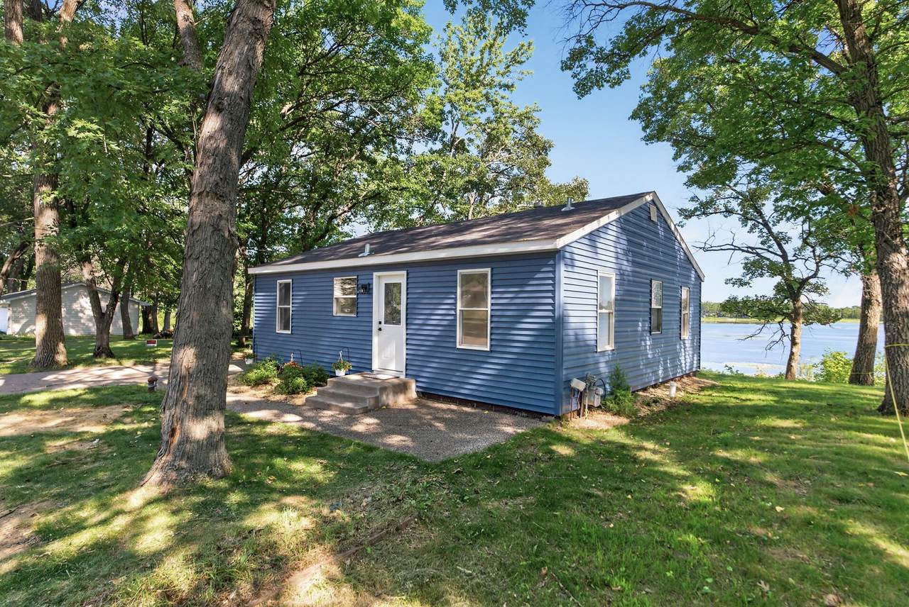 13356 279th Avenue - Photo 1