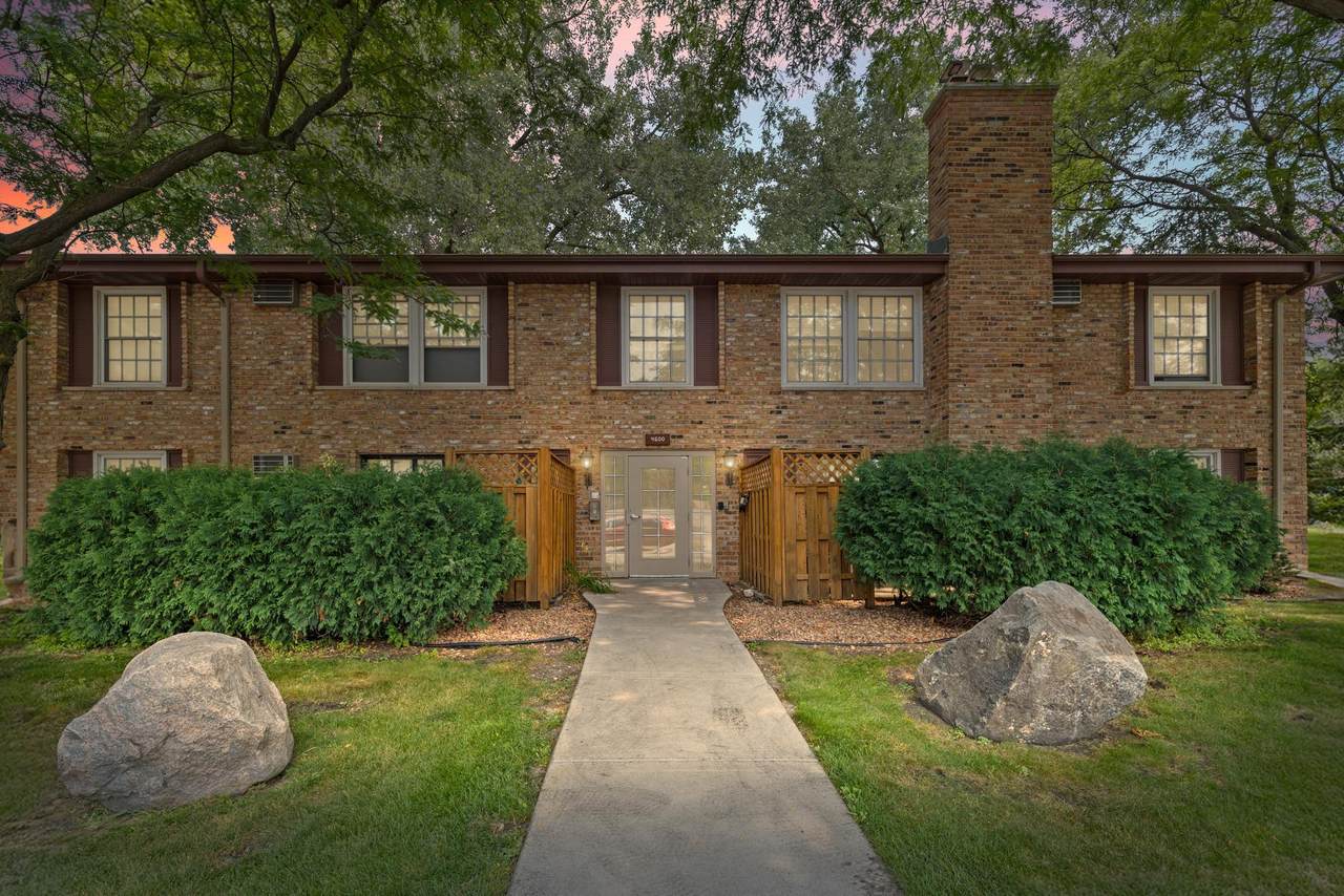 4600 Cedar Lake Road - Photo 1