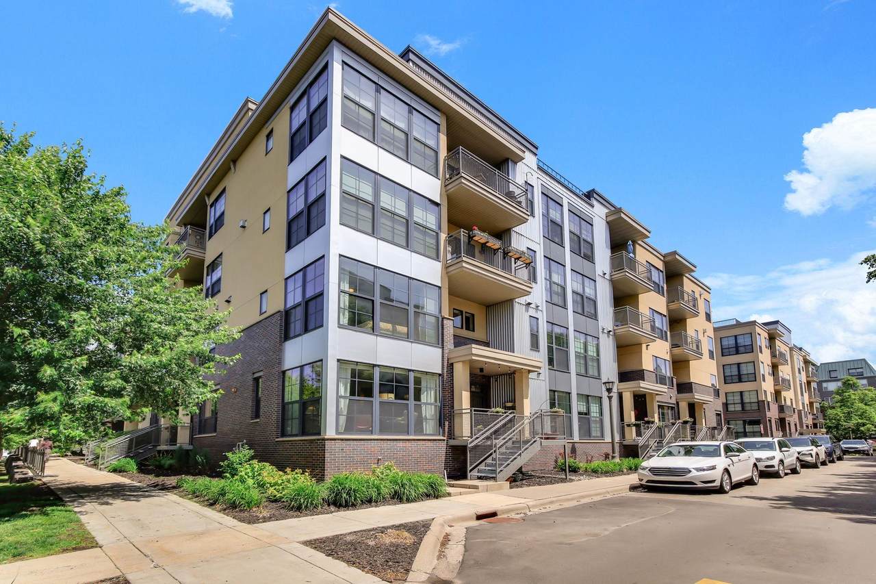 820 Emerald Street - Photo 1