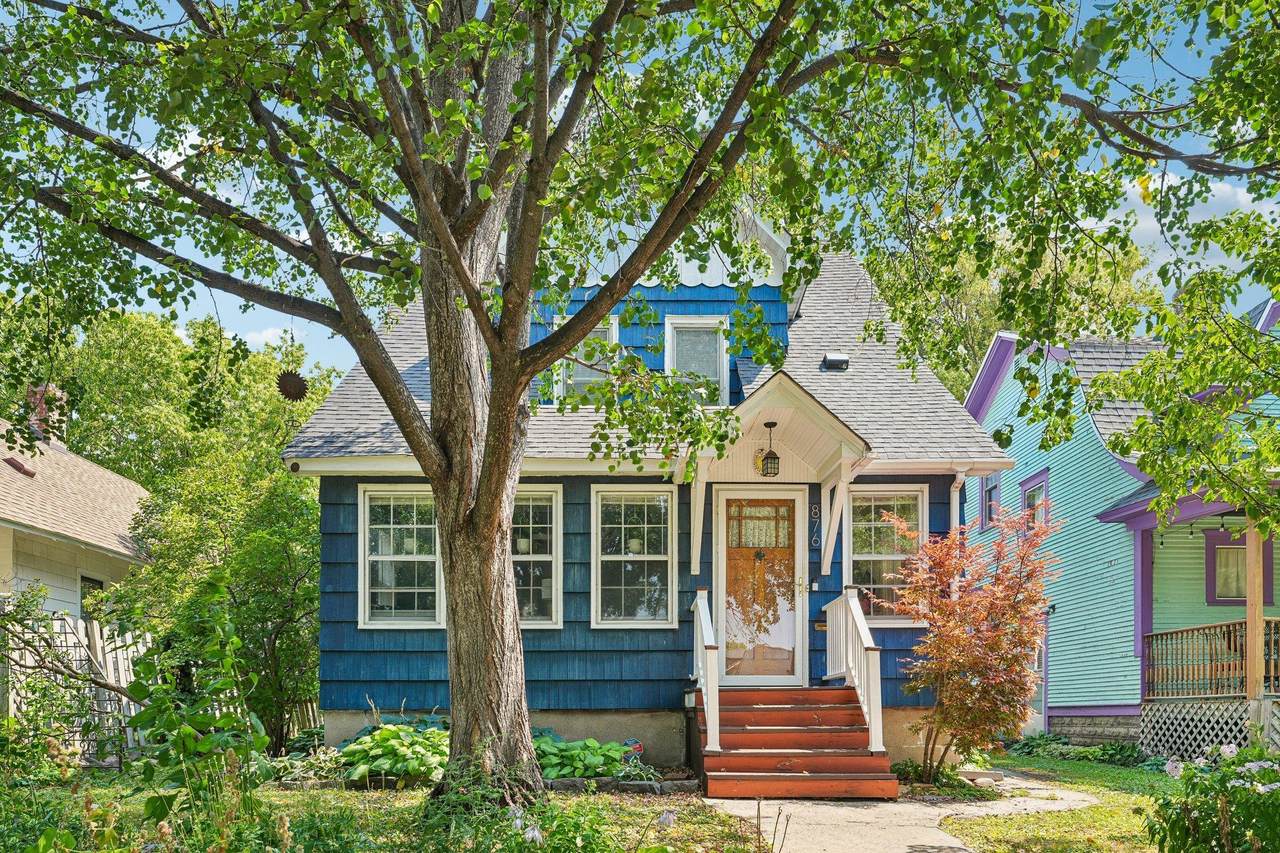 876 18th Avenue - Photo 1