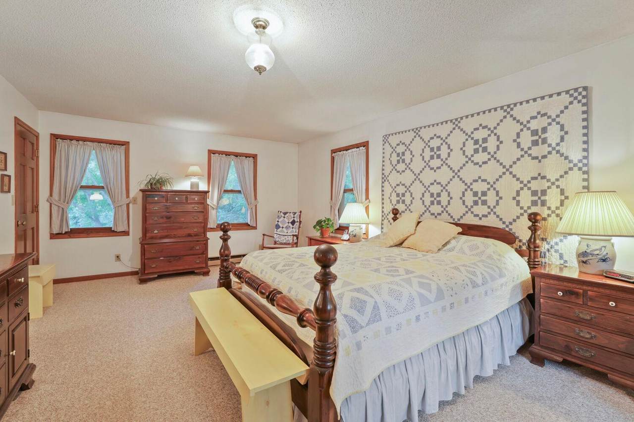 9905 Brent Avenue - Photo 1