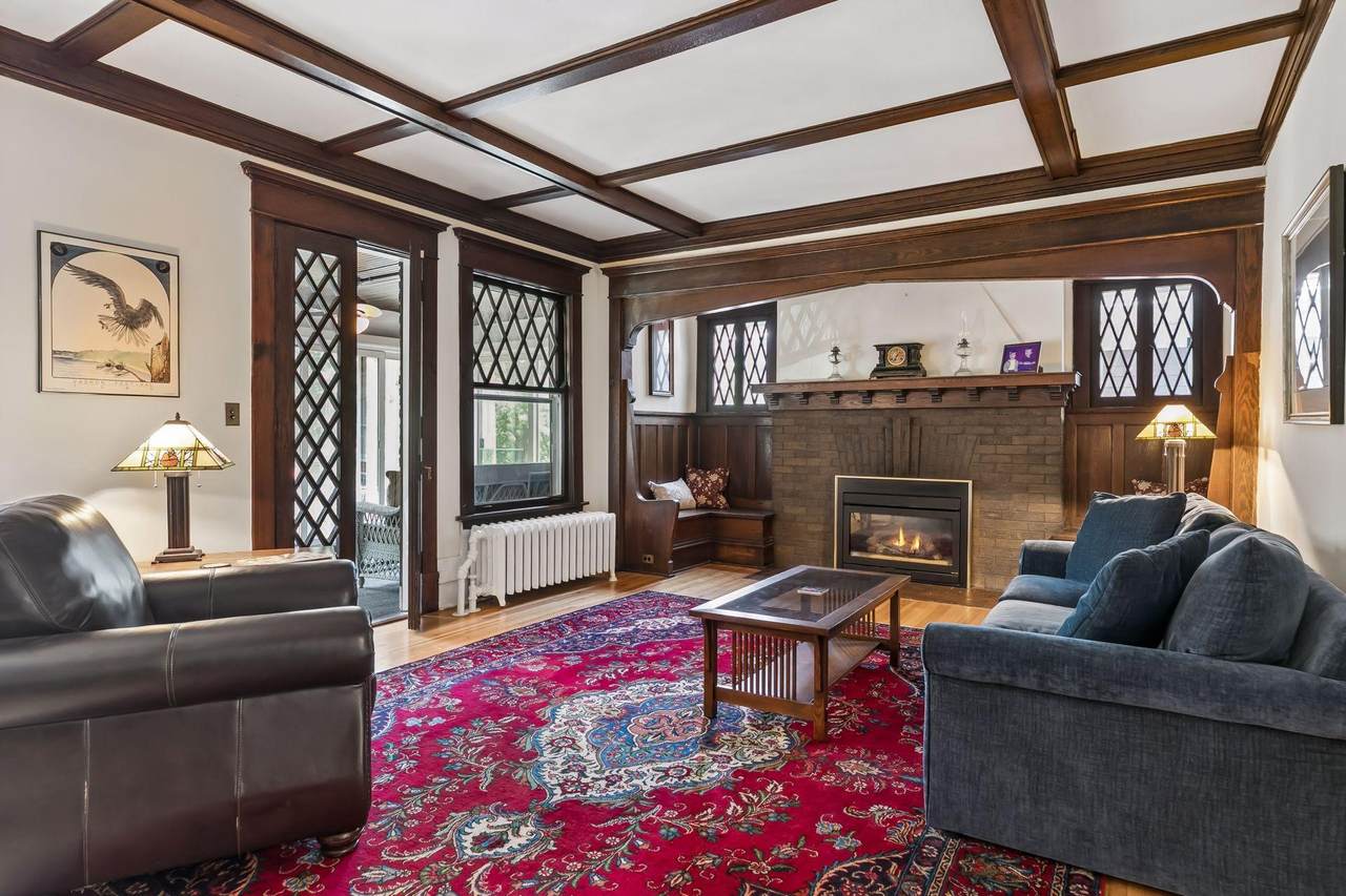 903 Goodrich Avenue - Photo 1