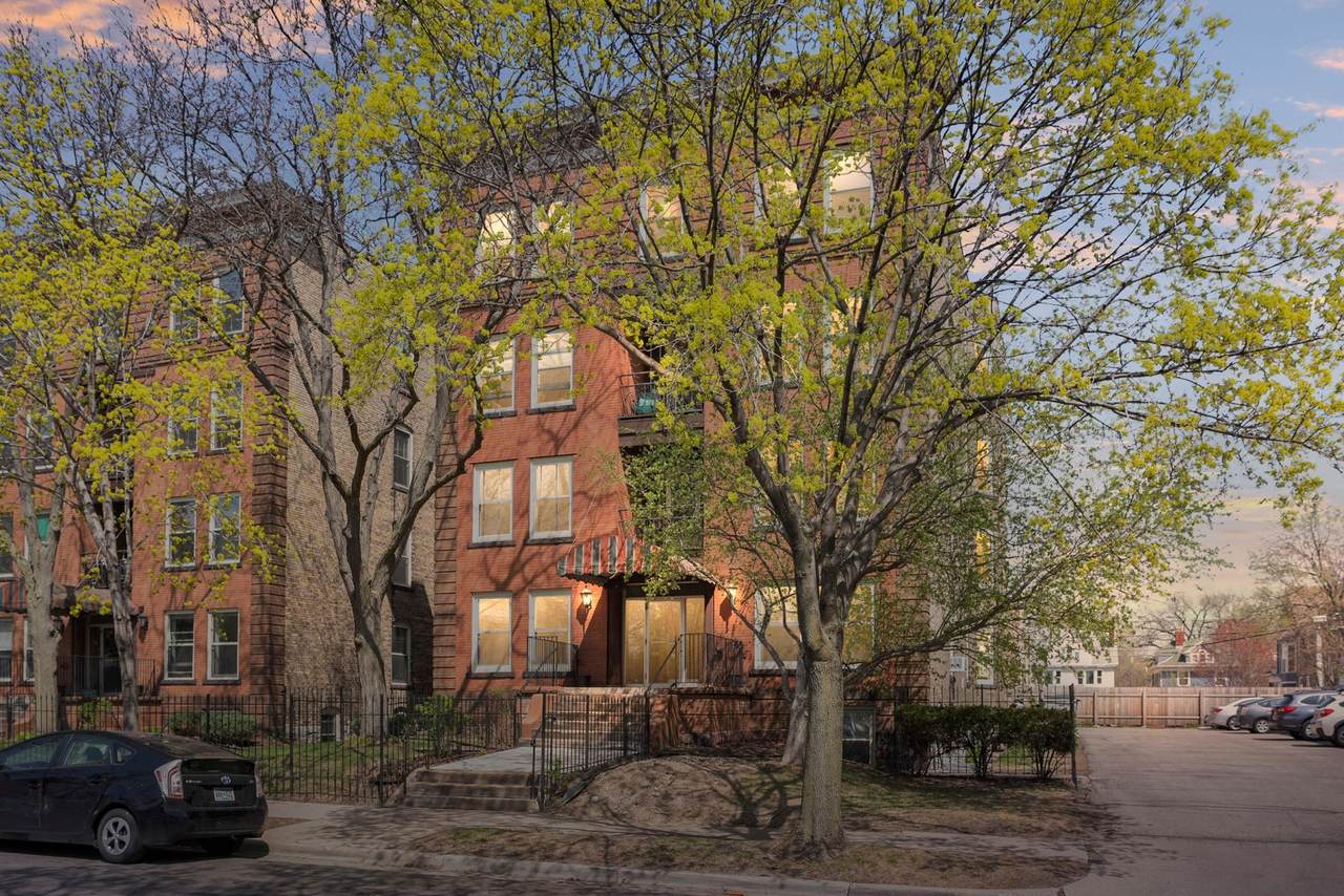 2421 Emerson Avenue - Photo 1
