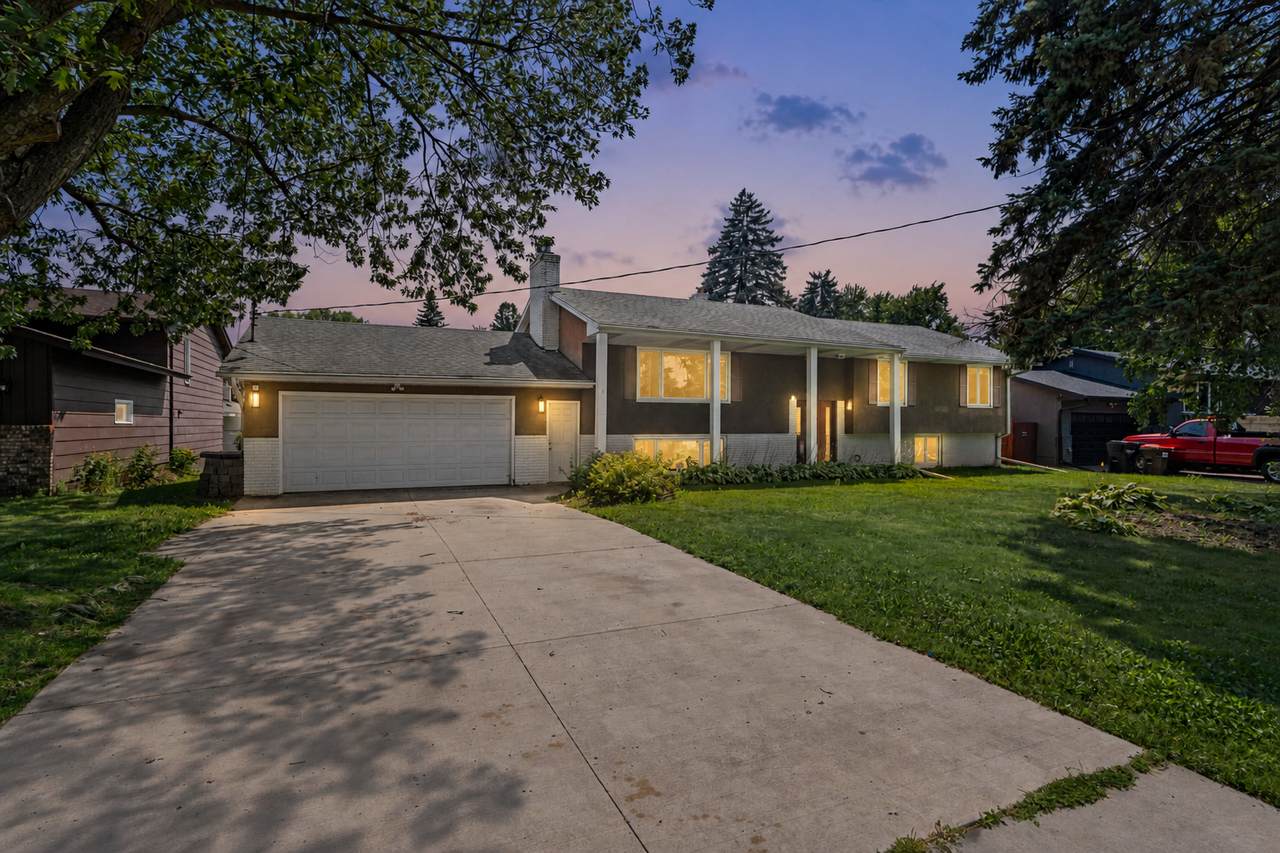 444 County Road B - Photo 1