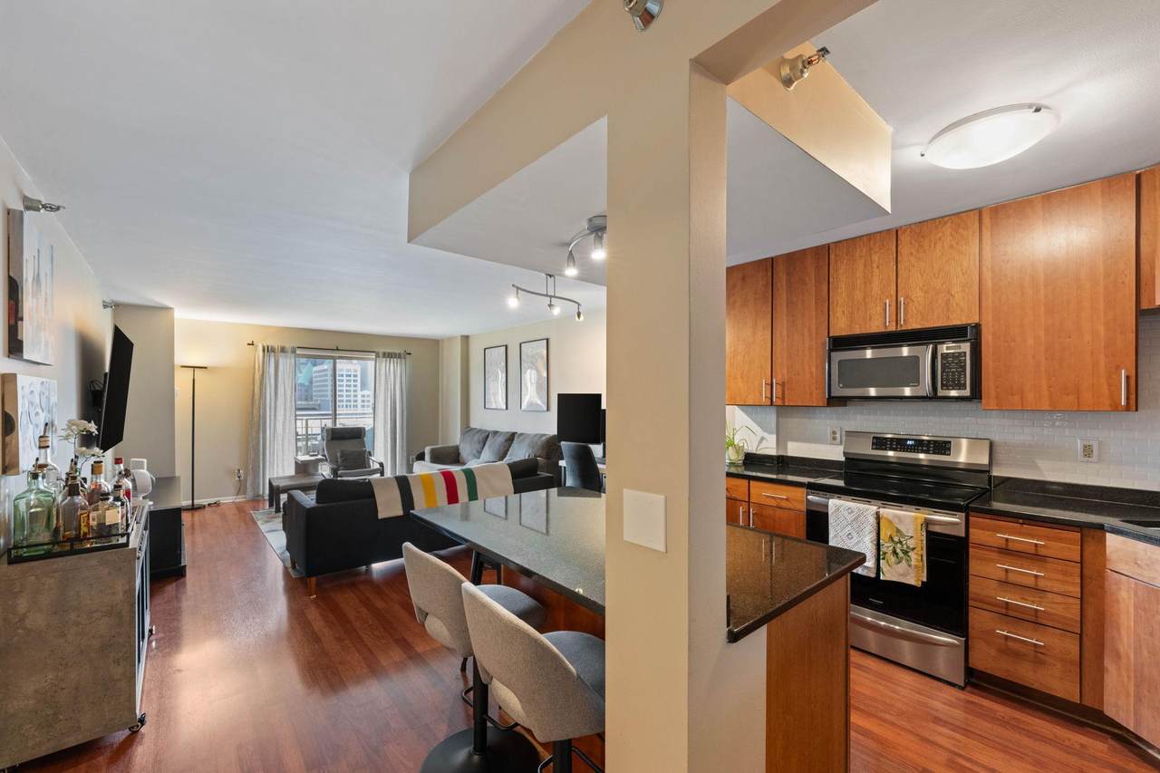401 1st Street - Photo 1