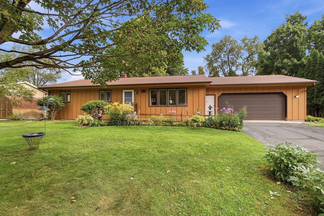 319 Valley Street - Photo 1