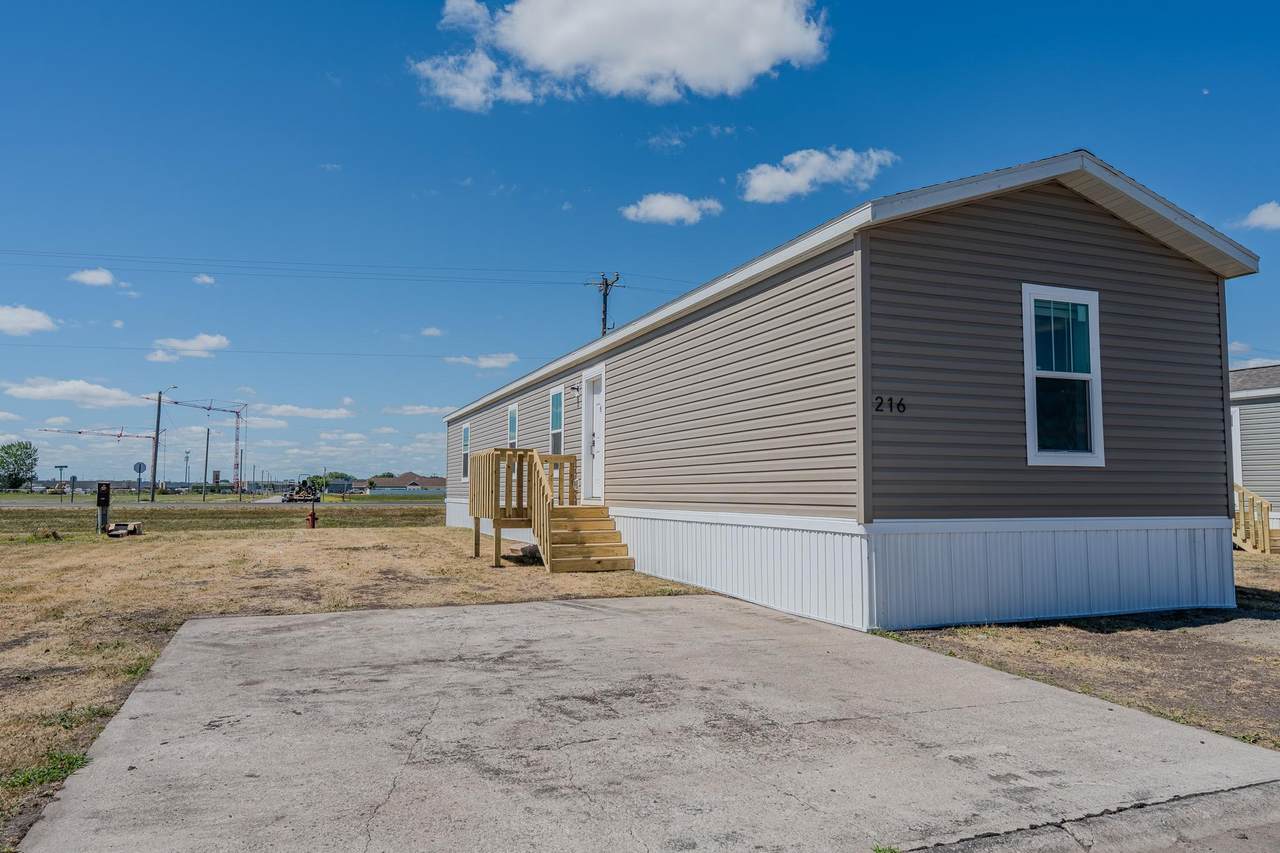 216 8th Street - Photo 1